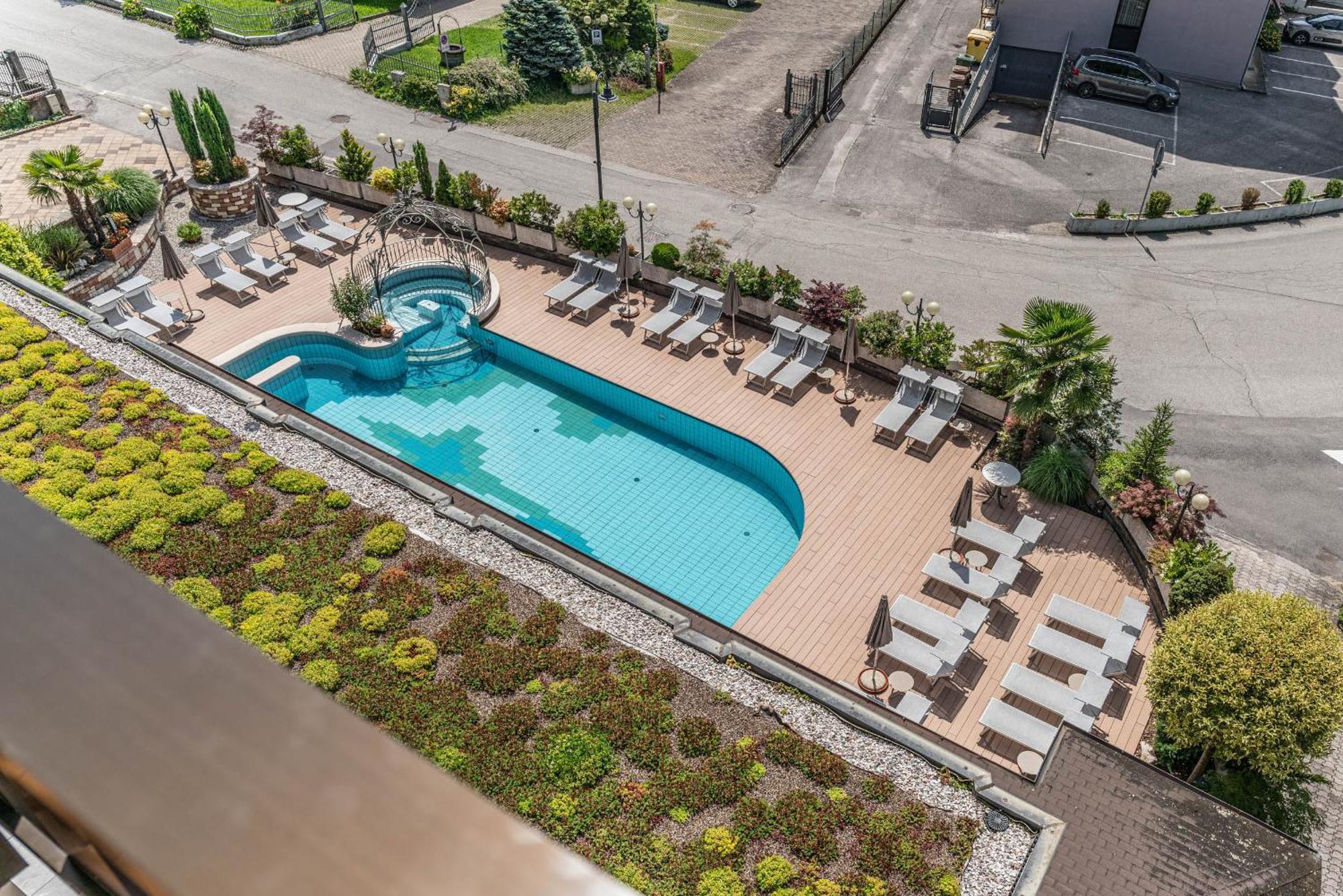 Hotel Ariston Levico Terme Exteriér fotografie