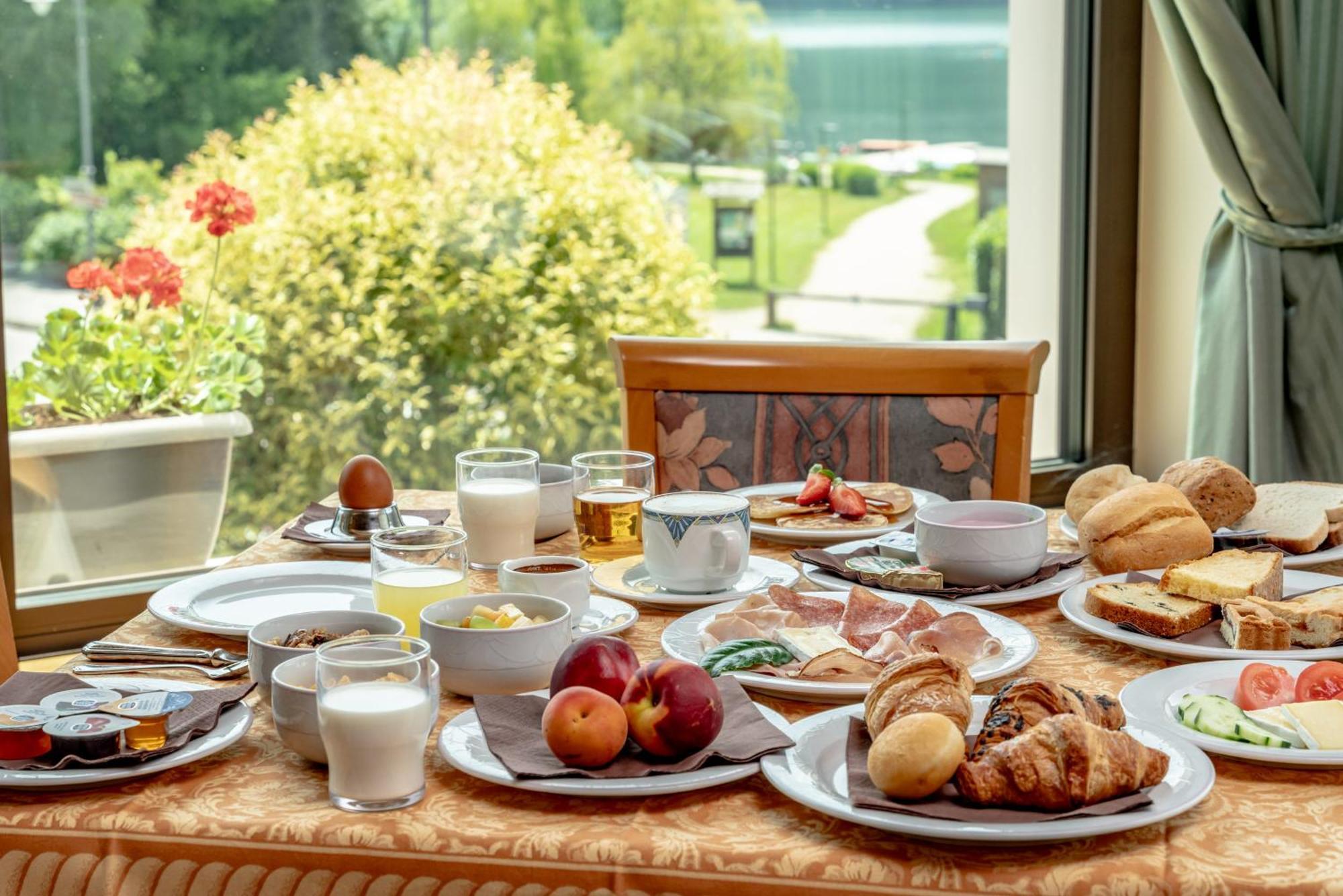 Hotel Ariston Levico Terme Exteriér fotografie